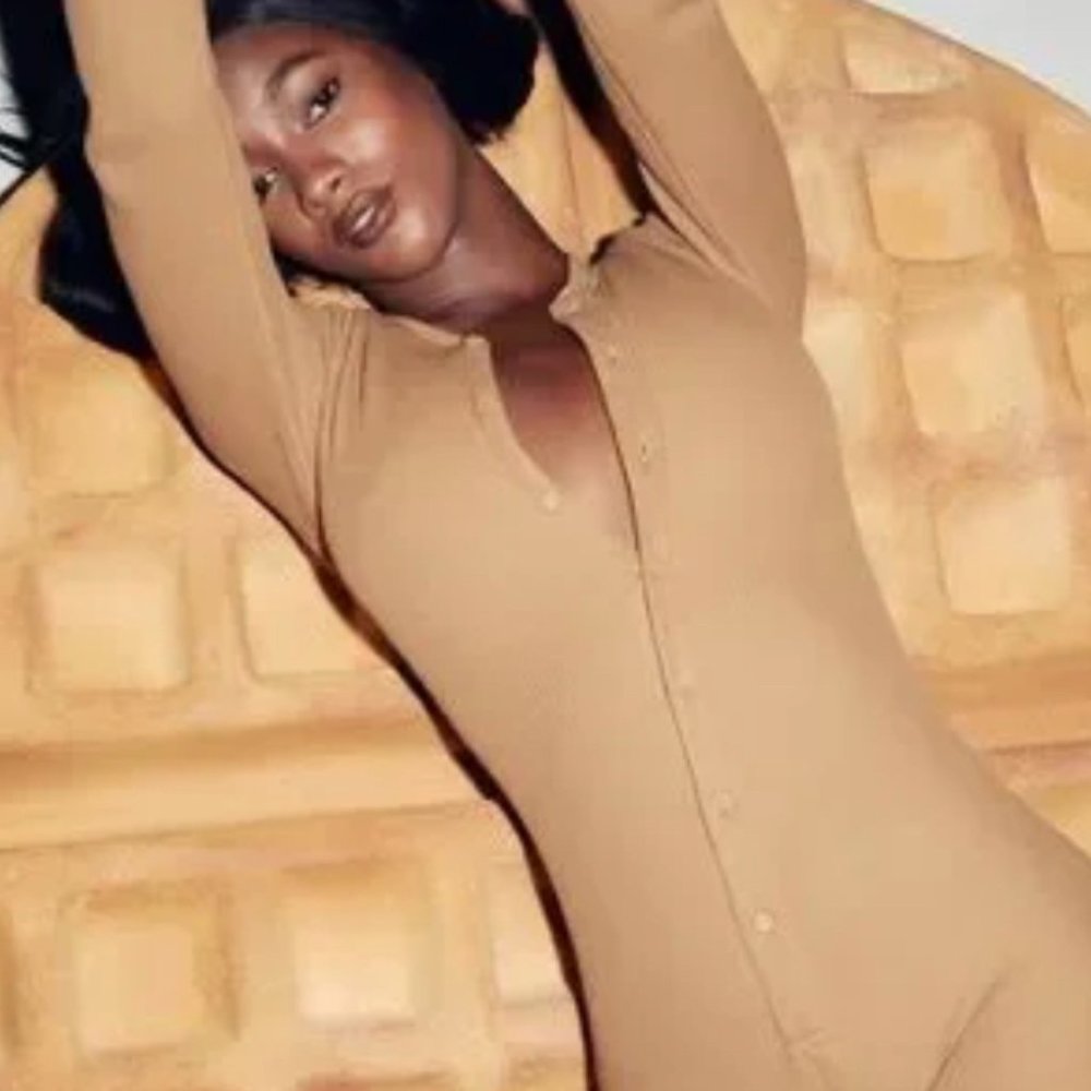 Skims Talc Onesie PJ Thermal Brown Long Sleeve Snap Womens Small
